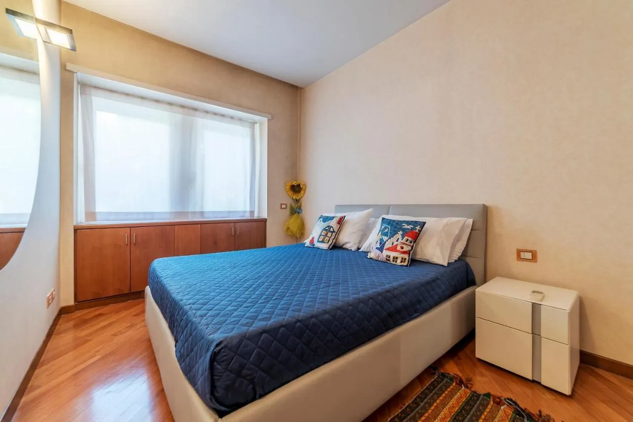 Deep Blue Apartment Rome