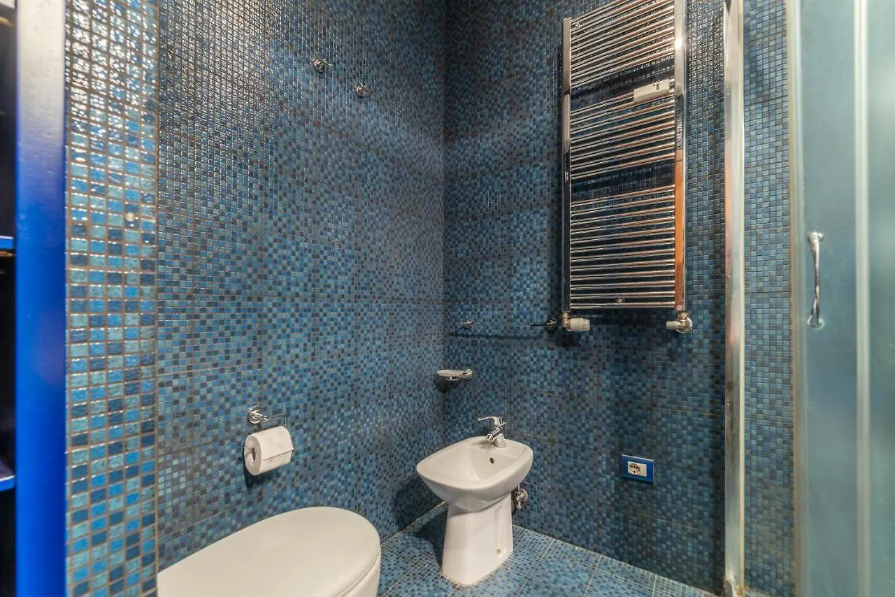 Deep Blue Apartment Rome