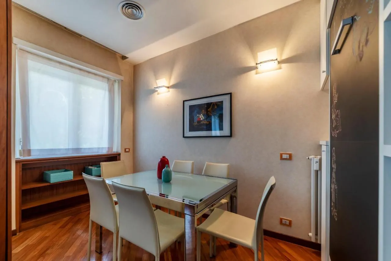 Deep Blue Apartment Rome